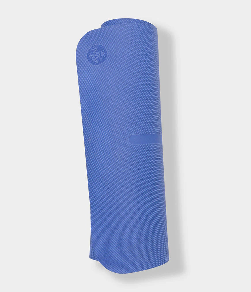 tapis yoga begin manduka yes please bleu