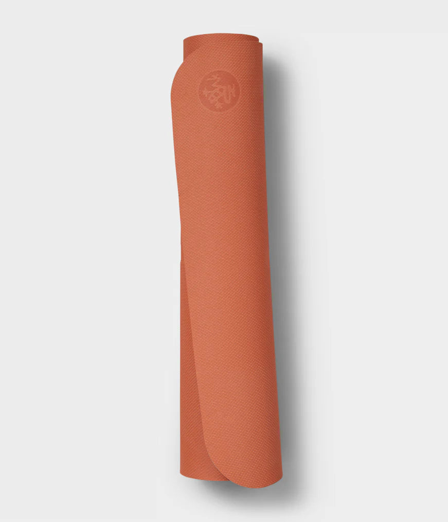 tapis yoga begin manduka clay brique