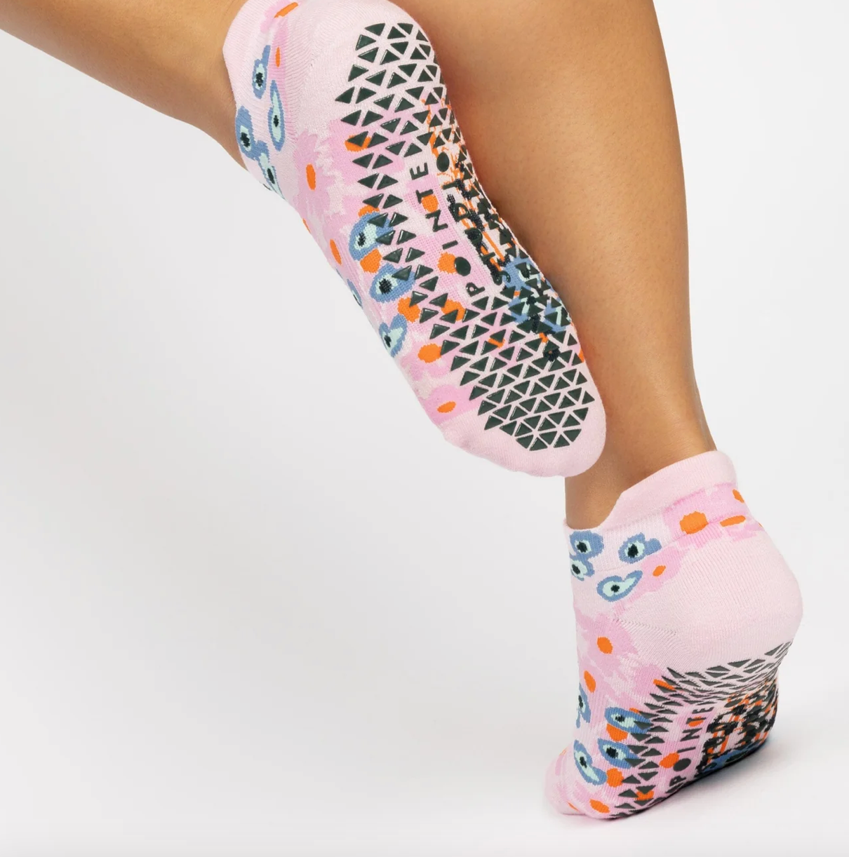 chaussettes anti dérapantes antidérapantes grip pilates socks pointe studio yoga