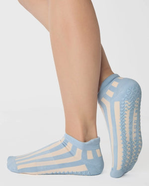 chaussettes socks grip antidérapantes yoga pilates pointe studio