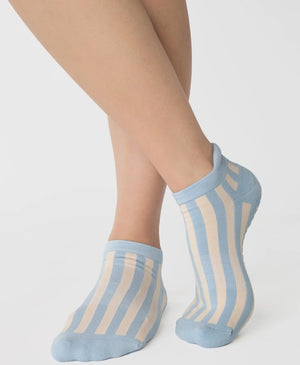 chaussettes socks grip antidérapantes yoga pilates pointe studio
