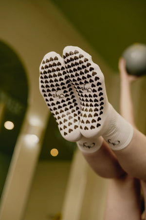 chaussettes antidérapantes olya grip socks pilates yoga olya