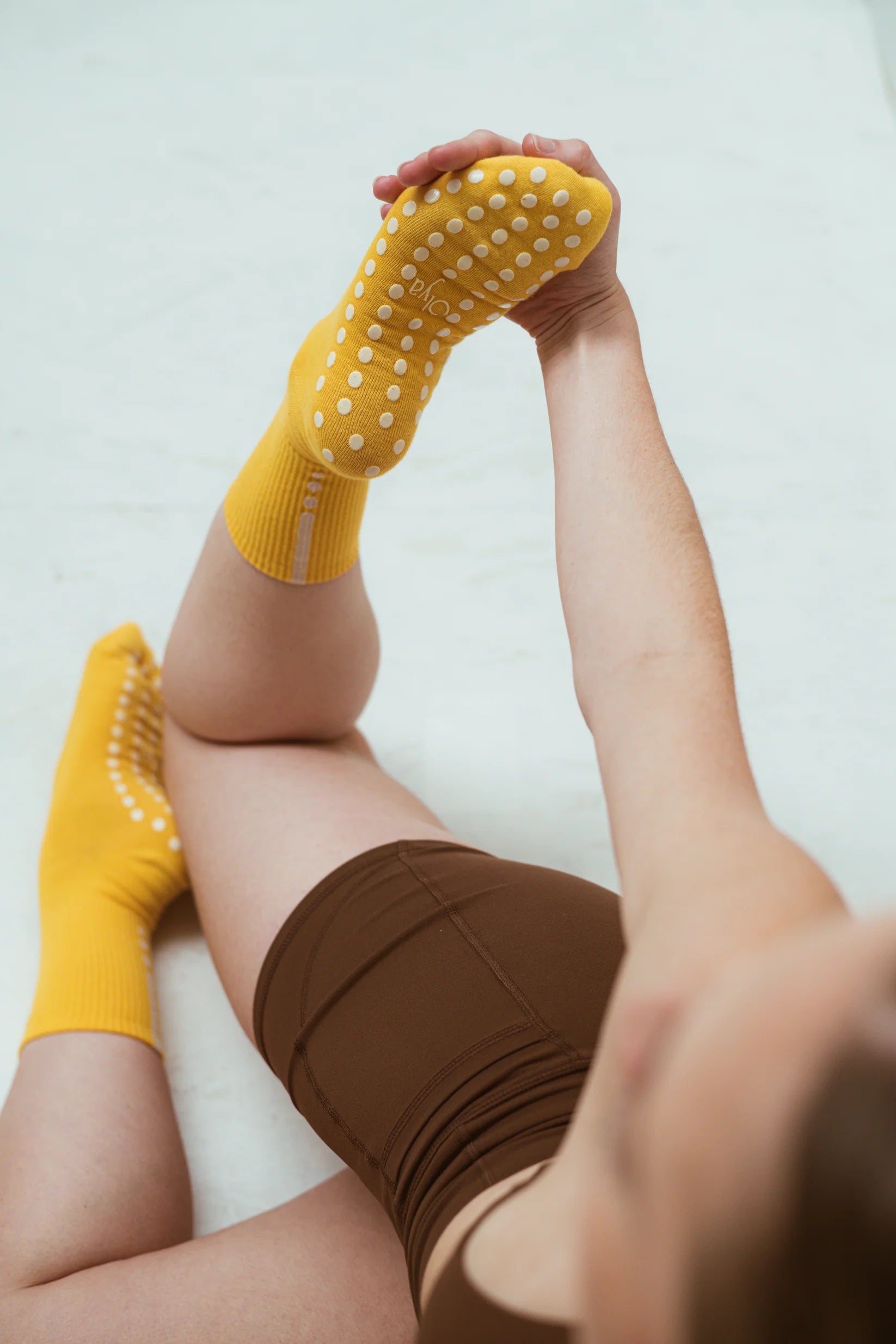 chaussettes antidérapantes olya grip socks pilates yoga olya
