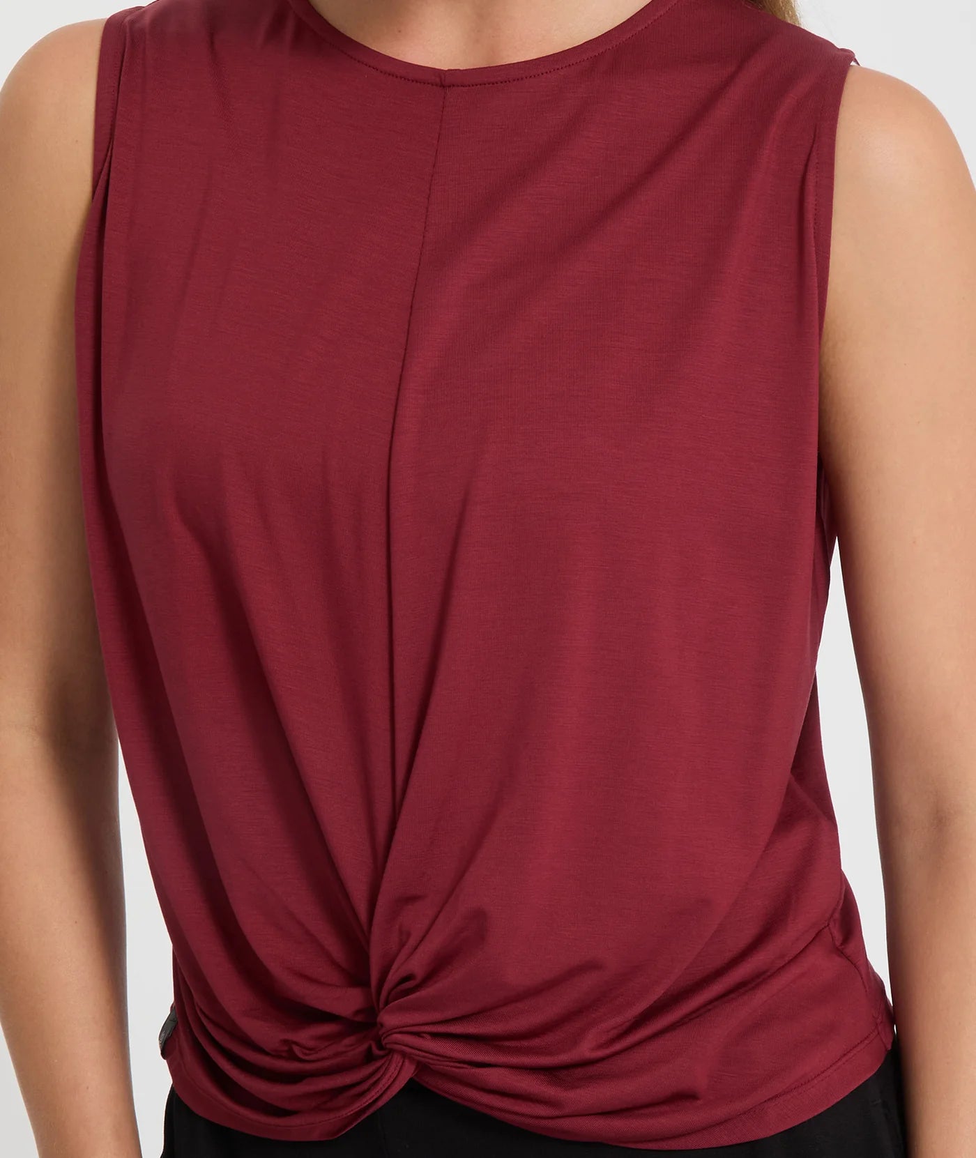 yoga debardeur twisted lyocell yoga searcher rubis