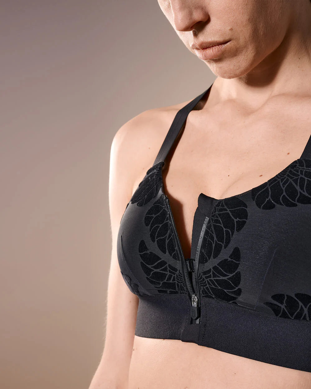 bra 91 brassiere soutien gorge Hastko noir  soldes sales