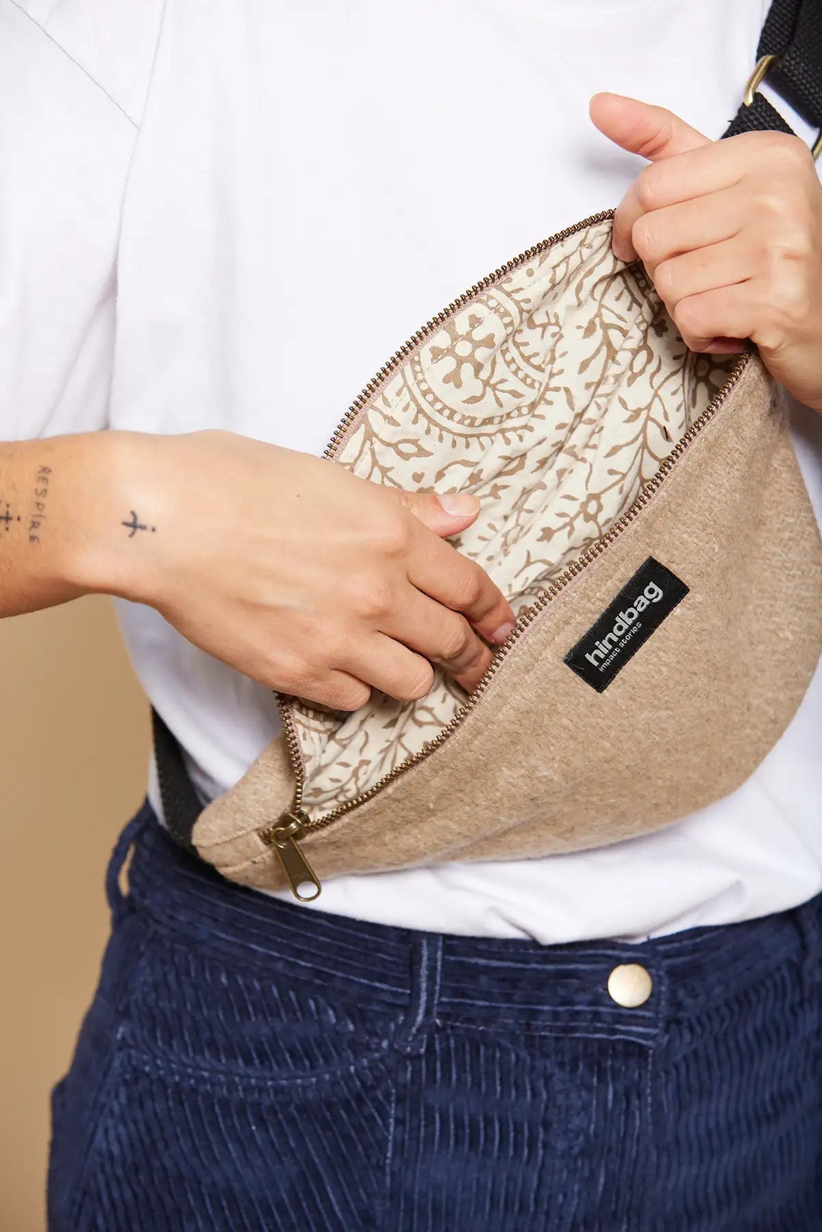 hindbag banane olivia laine beige