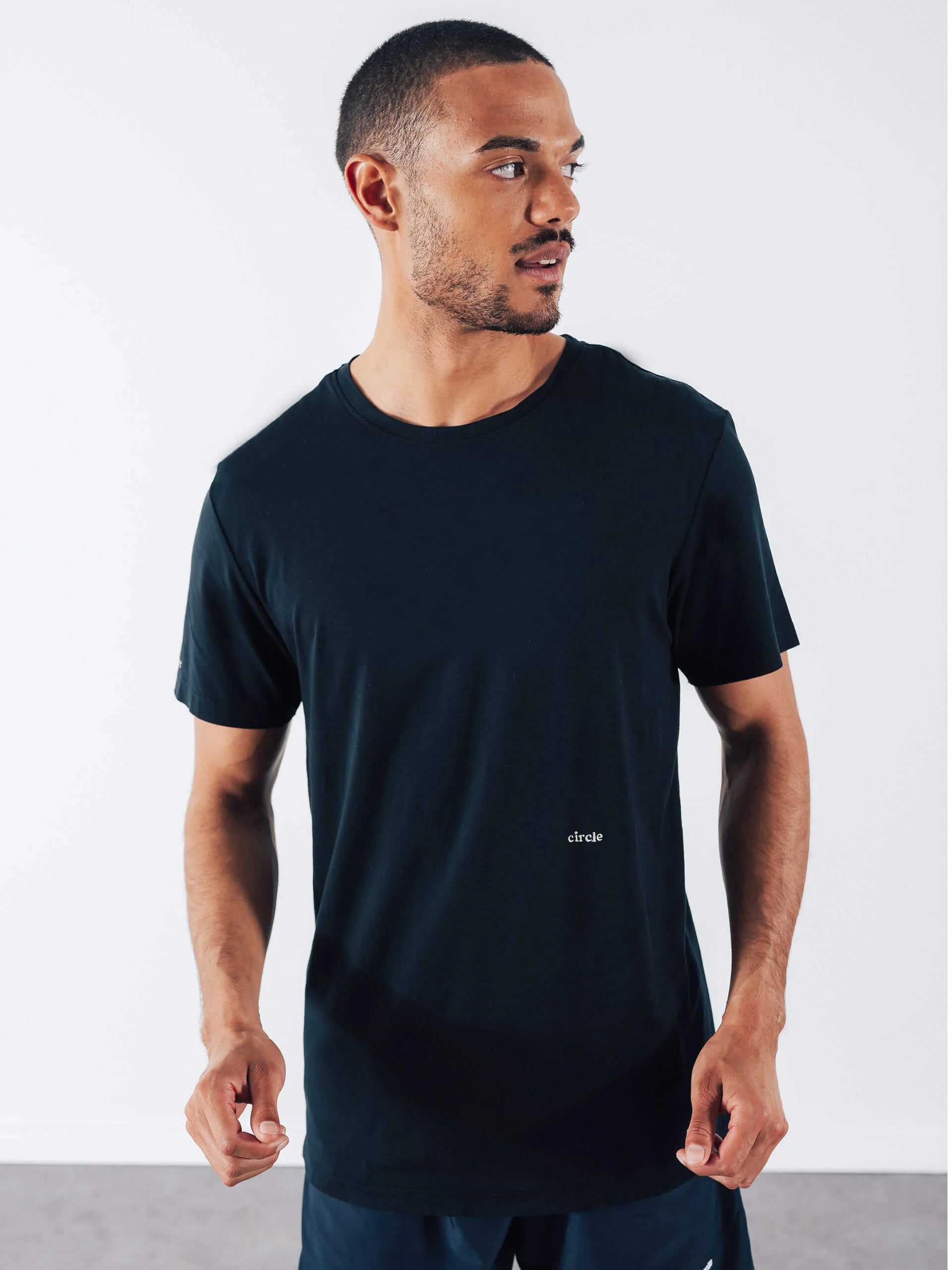 t-shirt tencel noir black iconic running fitness yoga pilates circle sportswear